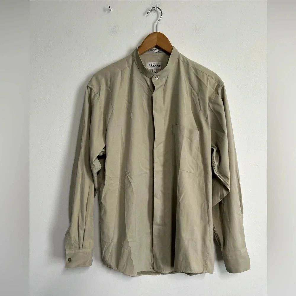 Alfani Men’s Medium Khaki Button Front Shirt Long Sleeve Minimalist Career
